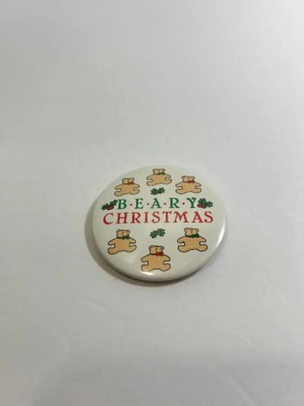 1986 Merry Beary Christmas Holidays Stuffed Animal Teddy Bear Vintage Button Pin